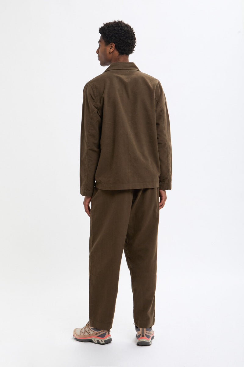 Pantalone sportivo con piega