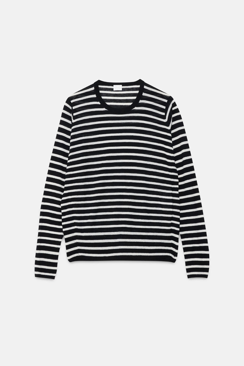 Long-sleeved crew-neck pullover