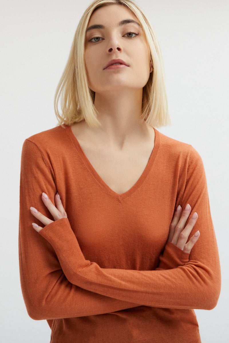 V-neck jumper