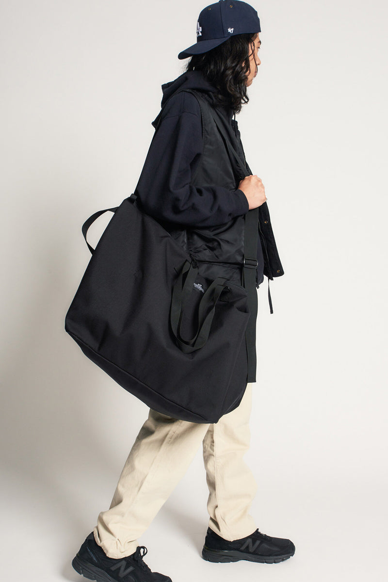 Borsa da Viaggio Grande Duffle in Canvas di Nylon Nero