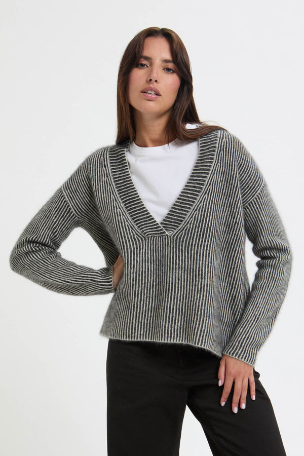 Maglione con scollo a V