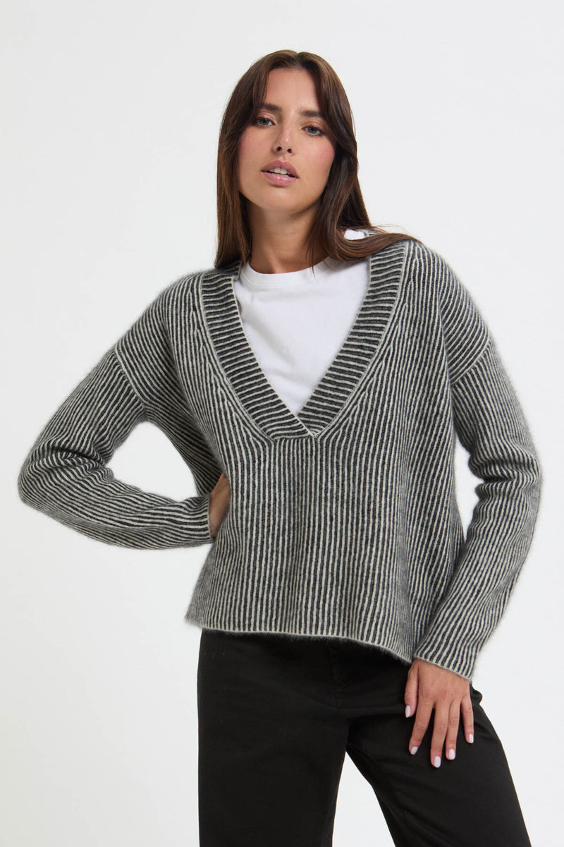 Maglione con scollo a V