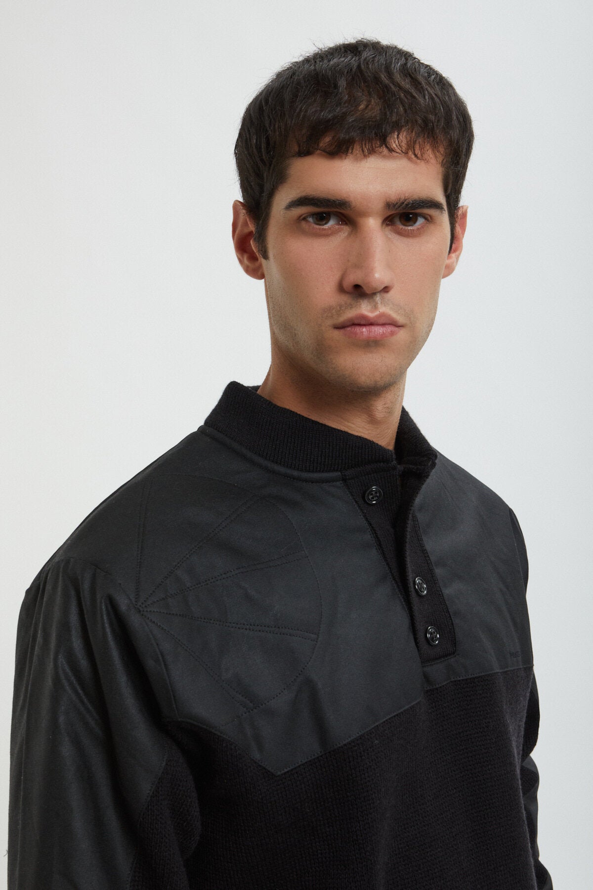 HENLEY GUIDE SWEATER Black by Filson Man | Men | WP Store