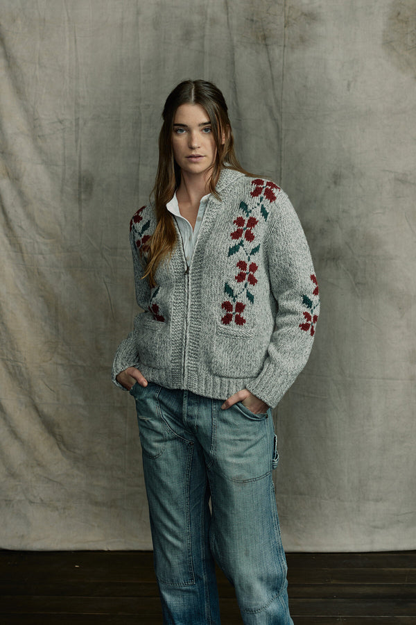 WOMEN’S ZIPPERED WOOL SWEATER