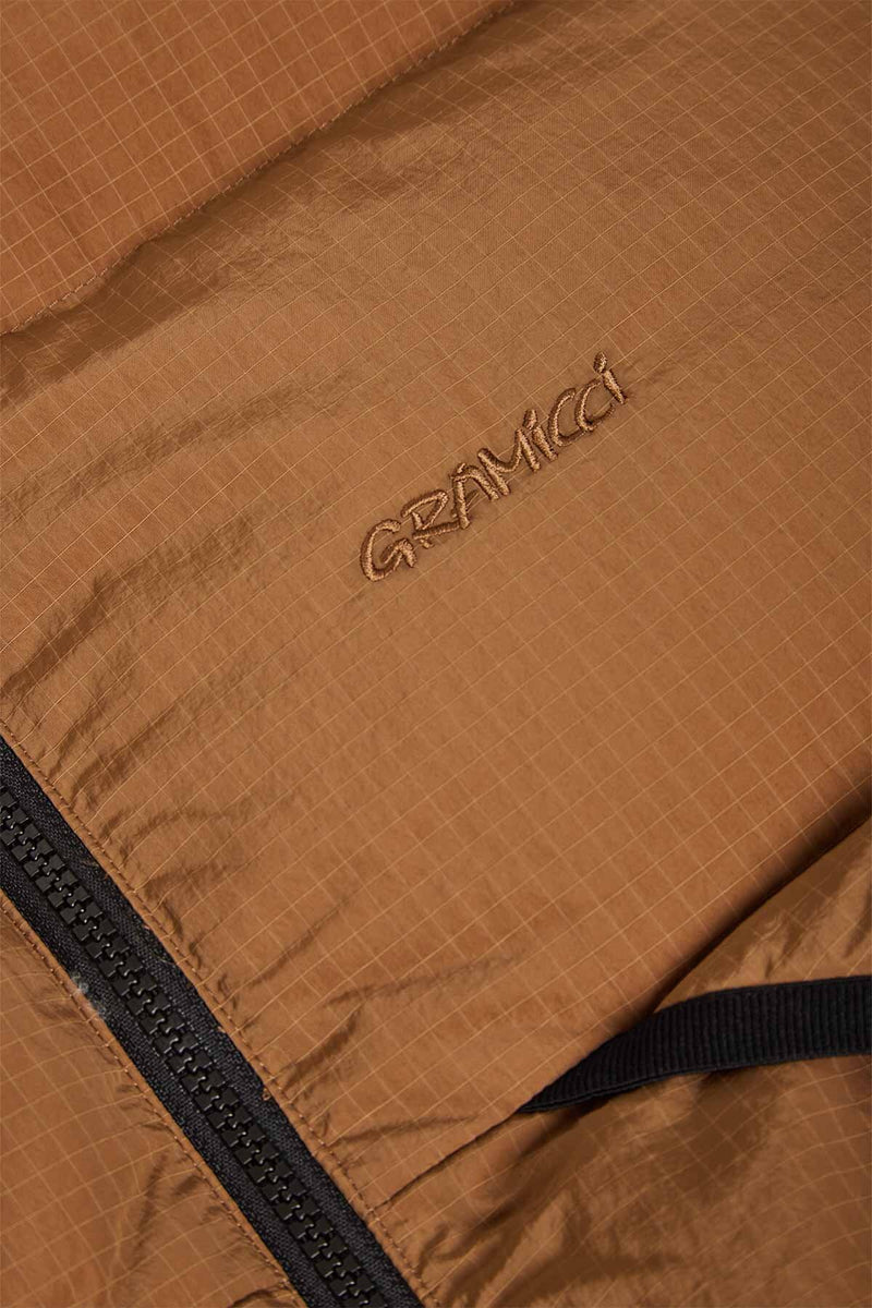 Giacca con cappuccio imbottita