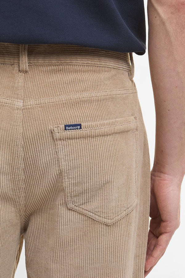 Pantaloni in velluto stretch a coste sottili dalla vestibilità regular