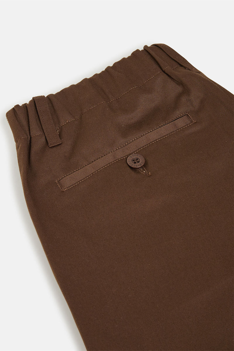 Pantaloni in twill a vestibilità affusolata con piega interna