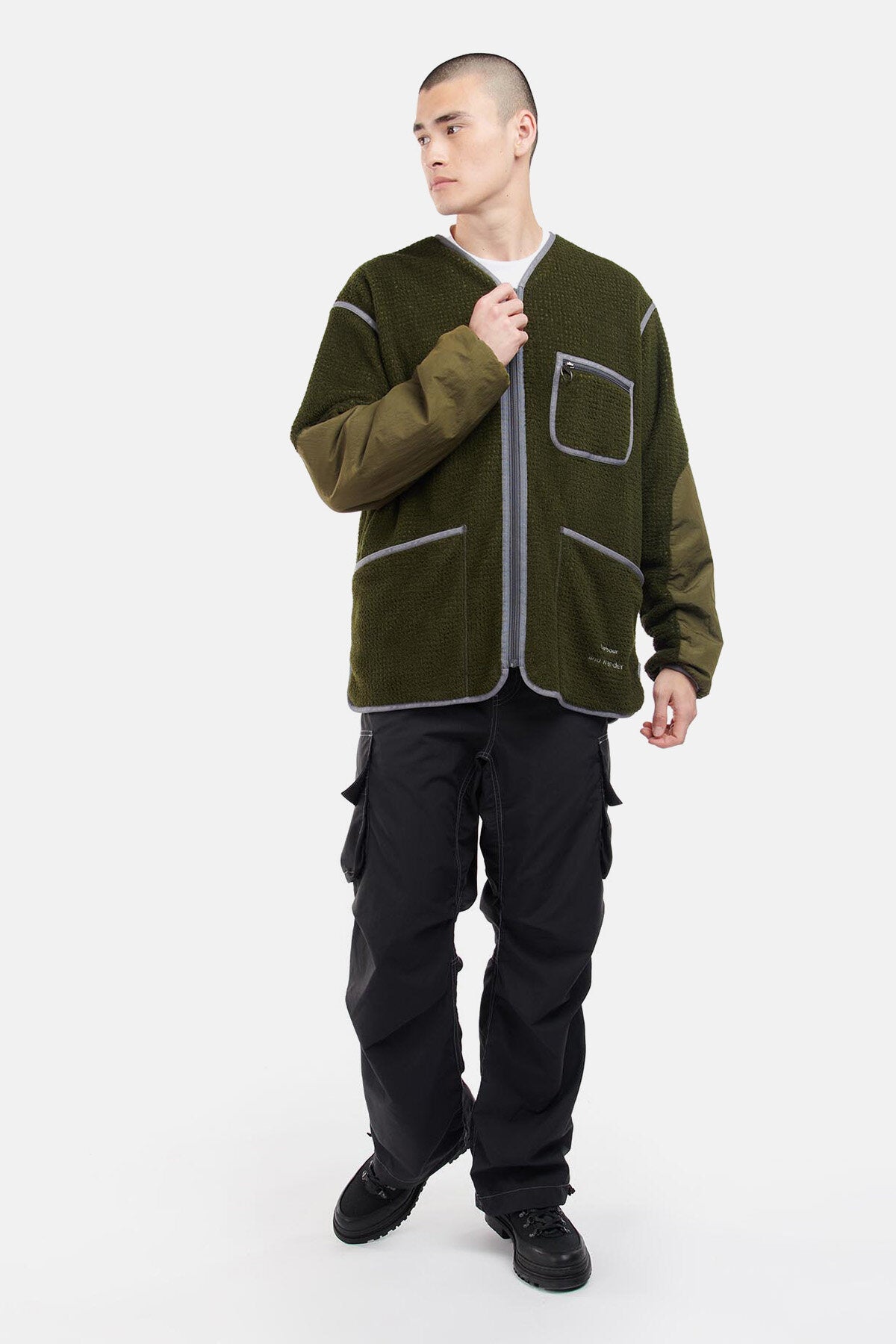 Barbour and wander オリーブ プルオーバー MFL0138MFL_OL51_WPS_04_1200x.