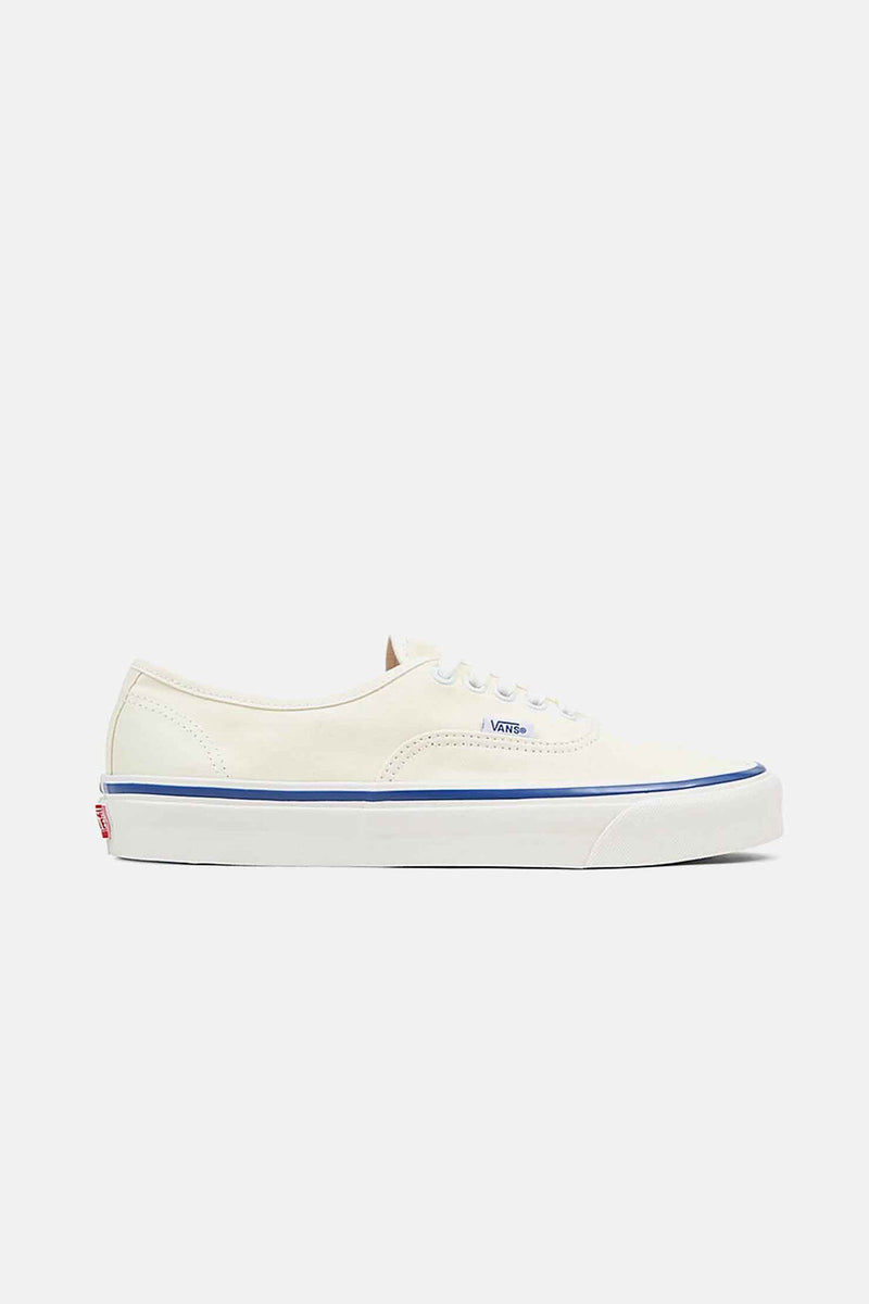Vans UA Authentic 44 Deck DX White Unisex WP Store - Main Image